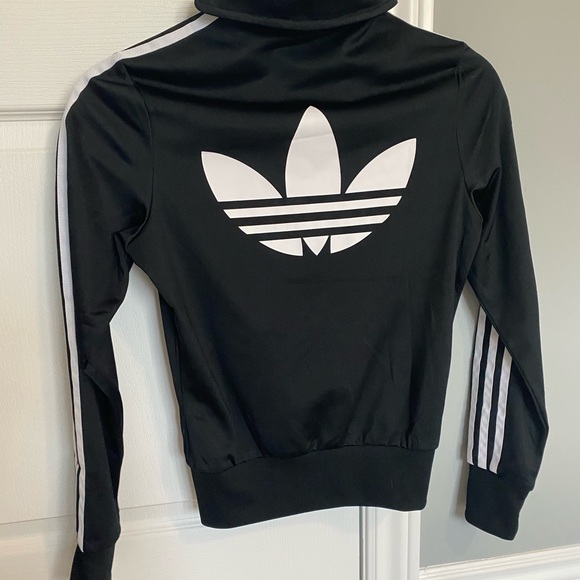 Adidas women’s track jacket almost brand new XXS - Picture 2 of 2